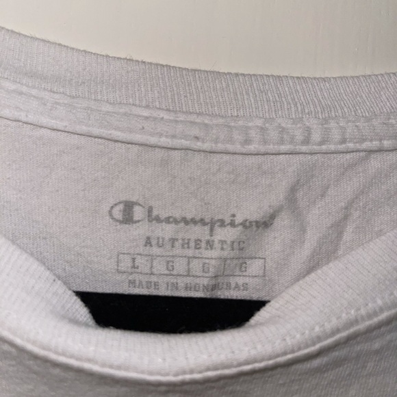 Authentic Champion Large T-Shirt - Picture 3 of 4
